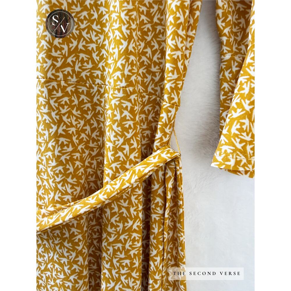 Leota Surplice Printed Yellow White Short Dress With Waist Tie Size XL - Picture 5 of 9